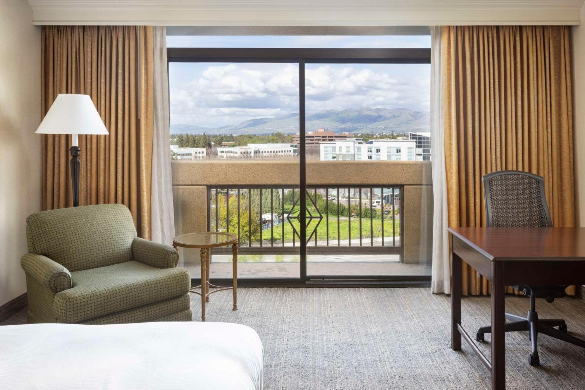 Doubletree By Hilton San Jose Hotel Екстериор снимка